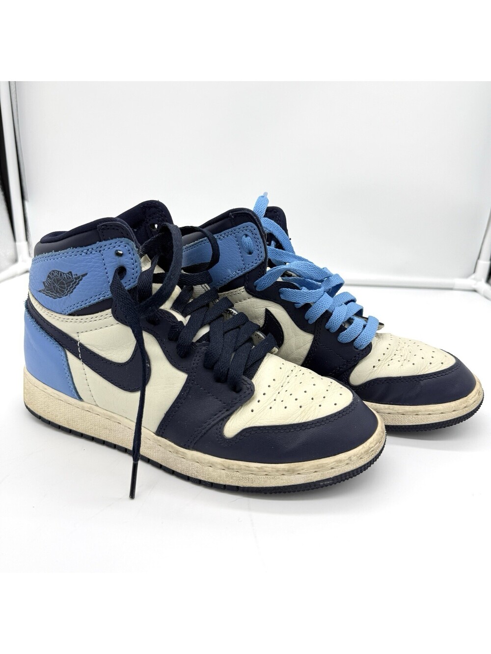 Nike Air Jordan 1 Retro High OG Obsidian UNC GS 4y (WMNS 6) 575441-140 Sneakers